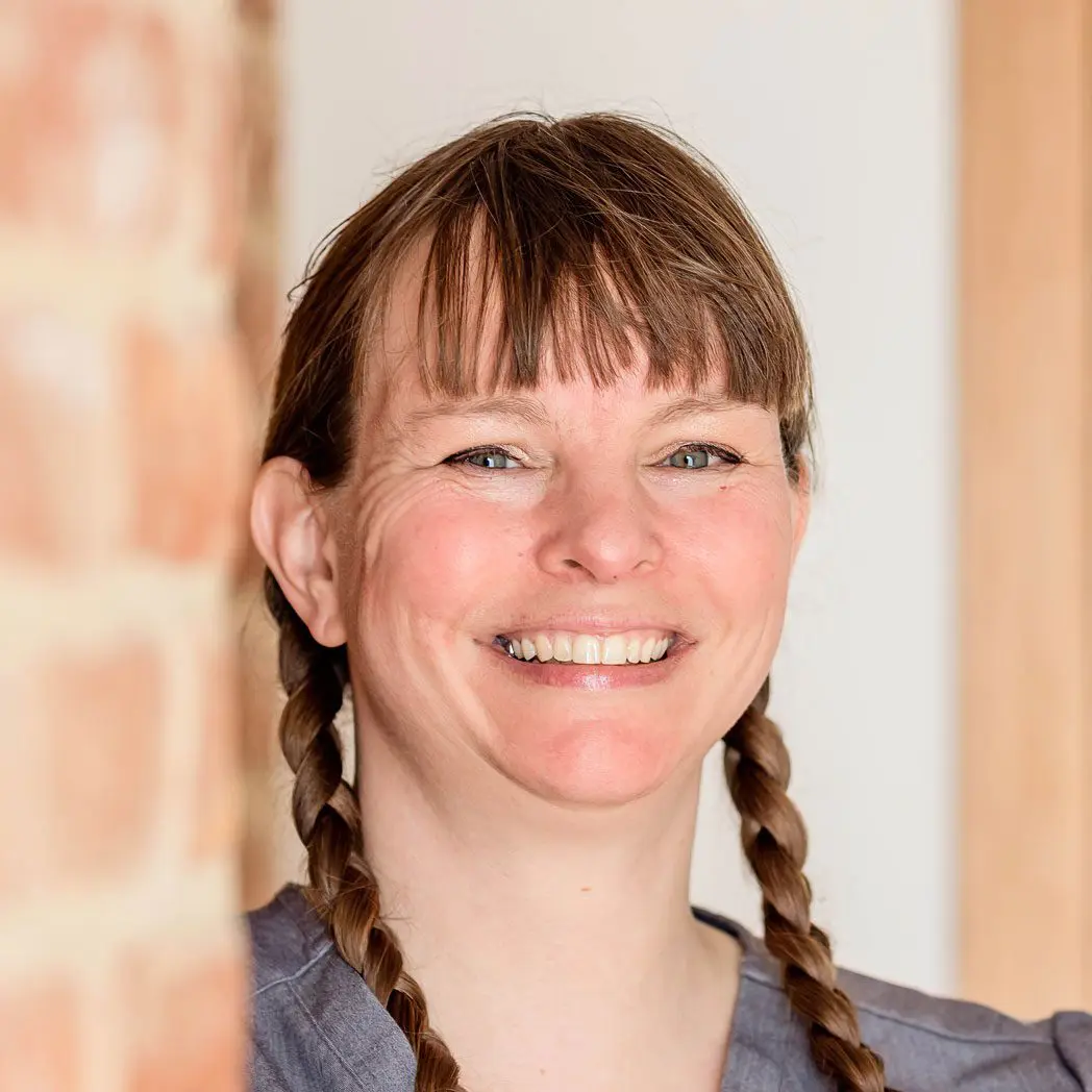Dr. Camilla Edwards, DVM, CertAVP, MRCVS Peripatetic Veterinary Ultrasonographer | Educator | First Opinion Veterinary Ultrasound